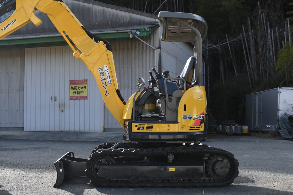 ヤンマーB4-6A | 八女ヤンマー建機株式会社 – ヤンマー小型建設機械と