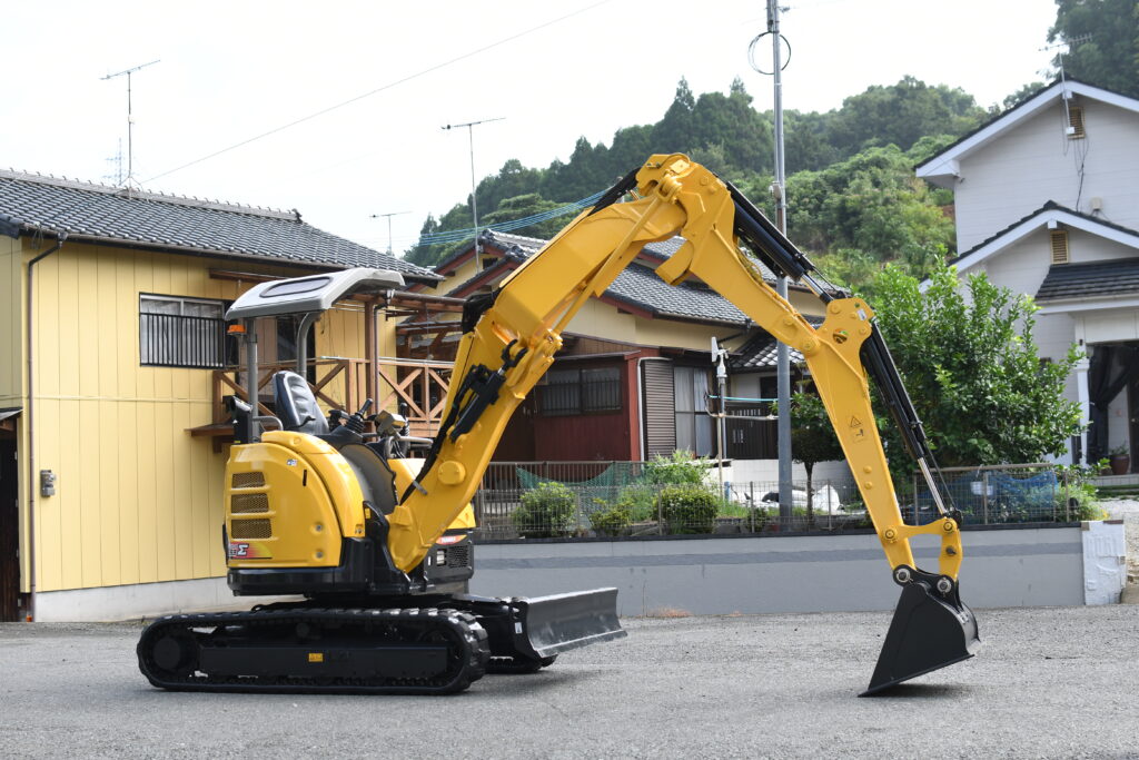 ヤンマーB3-6A | 八女ヤンマー建機株式会社 – ヤンマー小型建設機械と